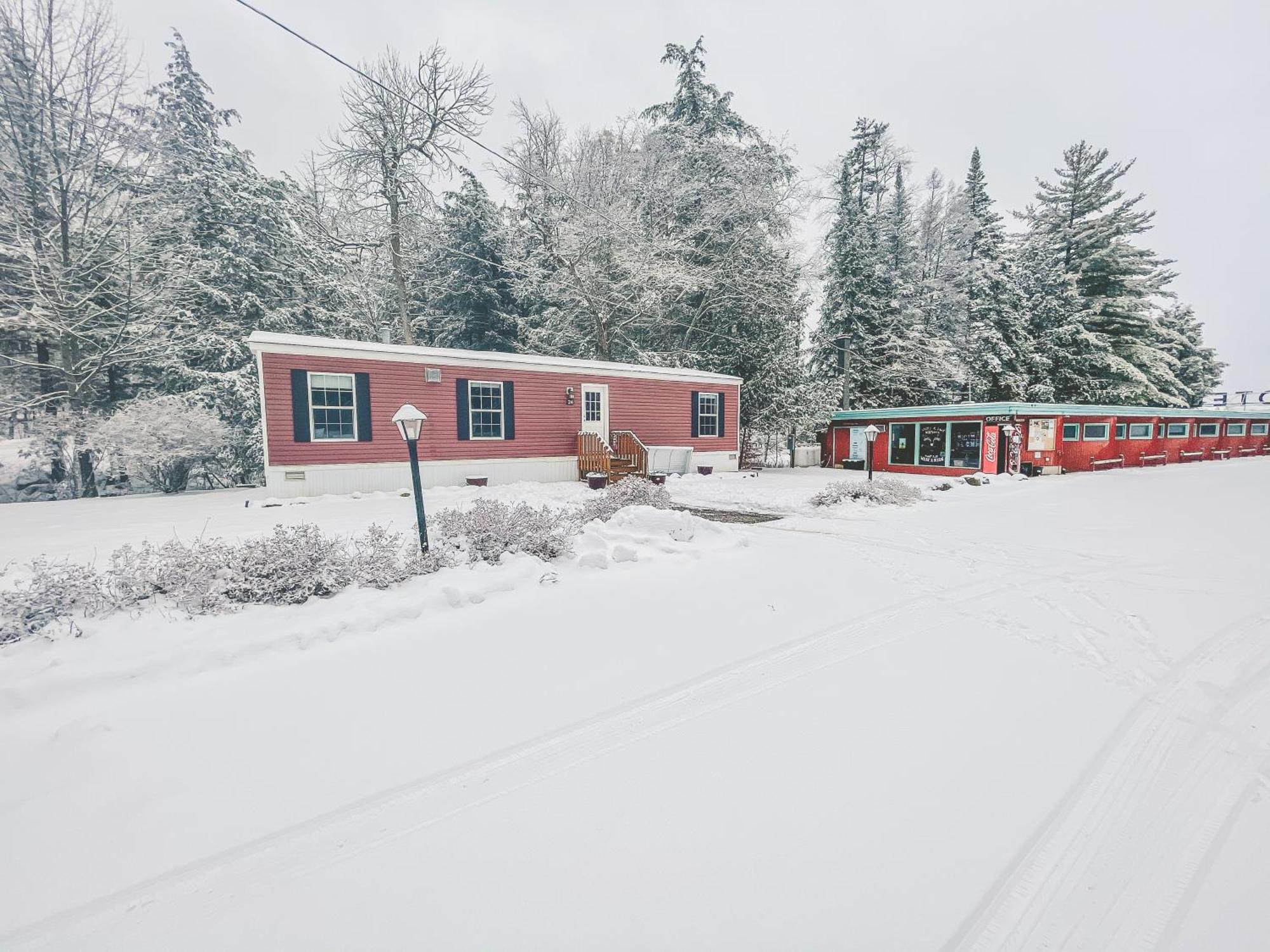 Motel Long Lake And Cottages Exterior foto